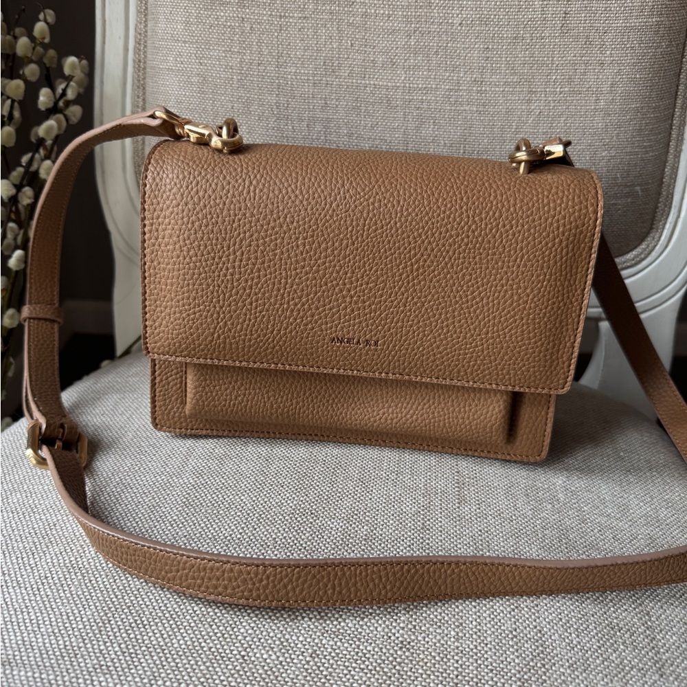 Angela Roi Eloise Signet satchel